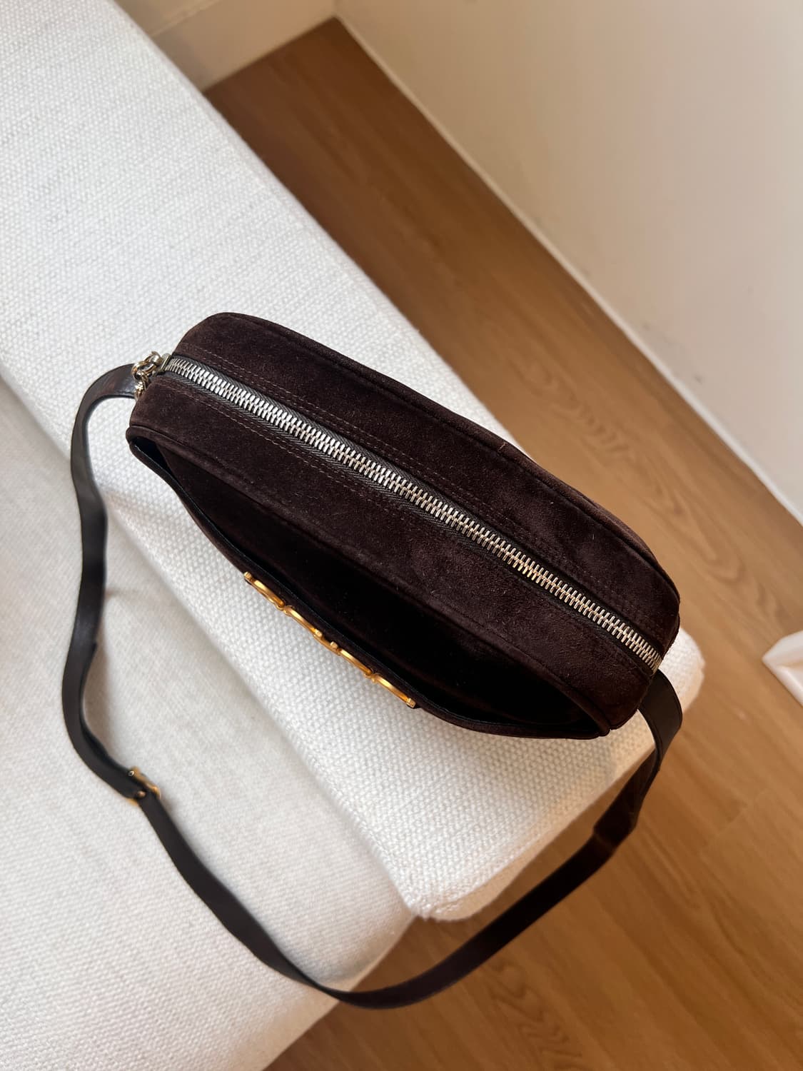 빈티지 페라가모 더블 간치니 스웨이드 크로스백 상품이미지3