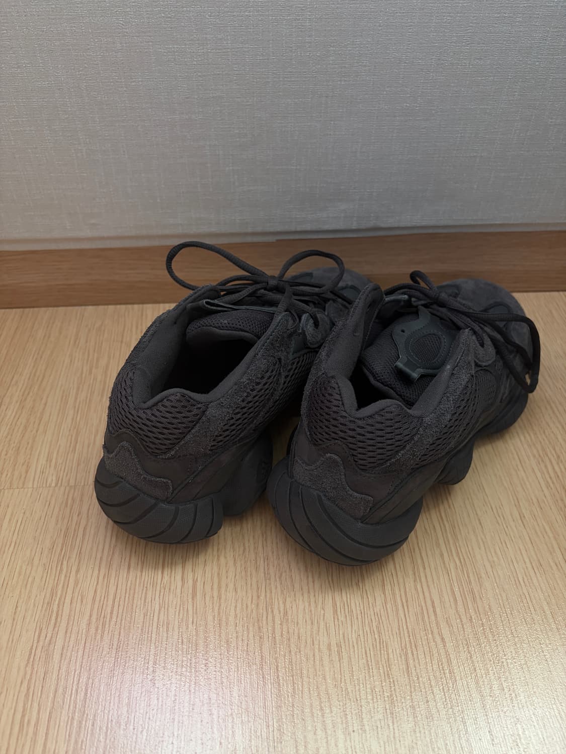 아디다스 이지부스트 500 유틸리티블랙 us9 상품이미지5