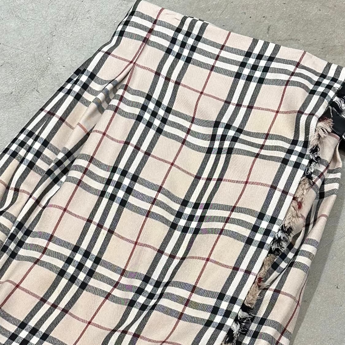 🫶🏻 버버리 노바체크 버클 미디 스커트 🫶🏻 상품이미지2