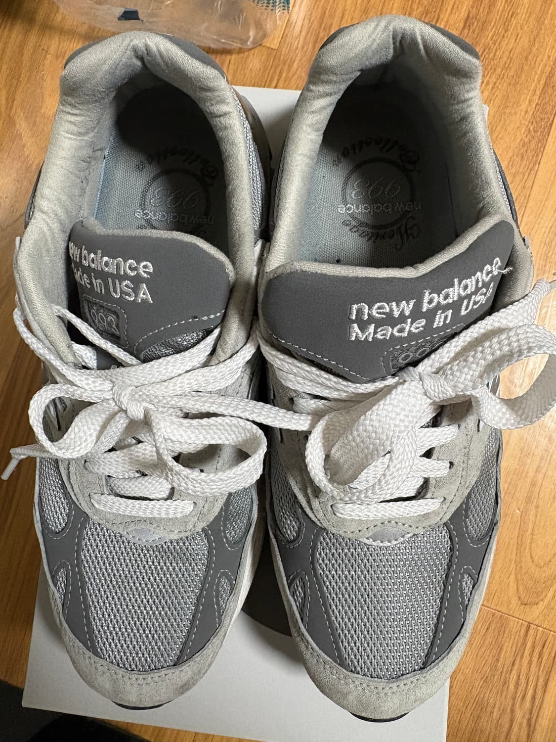 뉴발란스 993 스탠다드D 265사이즈 팝니다 상품이미지1