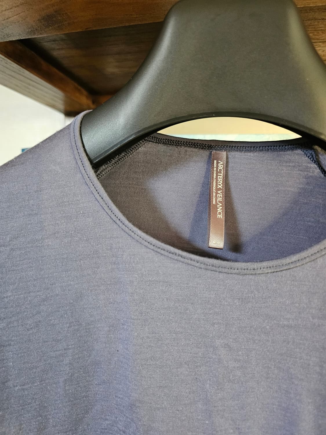 원가 31만(새제품)아크테릭스 상위 브랜드 베일런스 Veilance 긴팔 상품이미지3