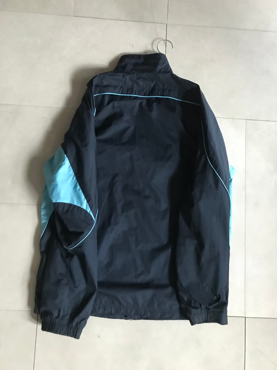 나이키 네이비 연하늘 바람막이 상품이미지10