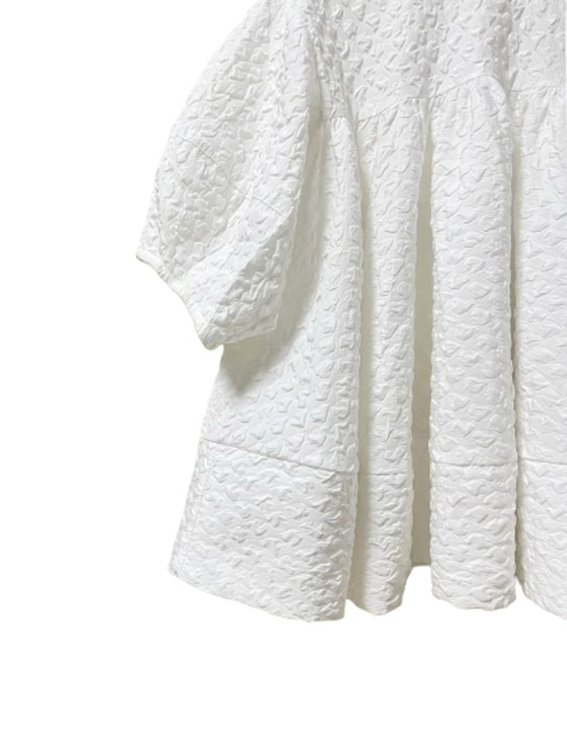 JPN Embossed Volume Blouse 상품이미지3