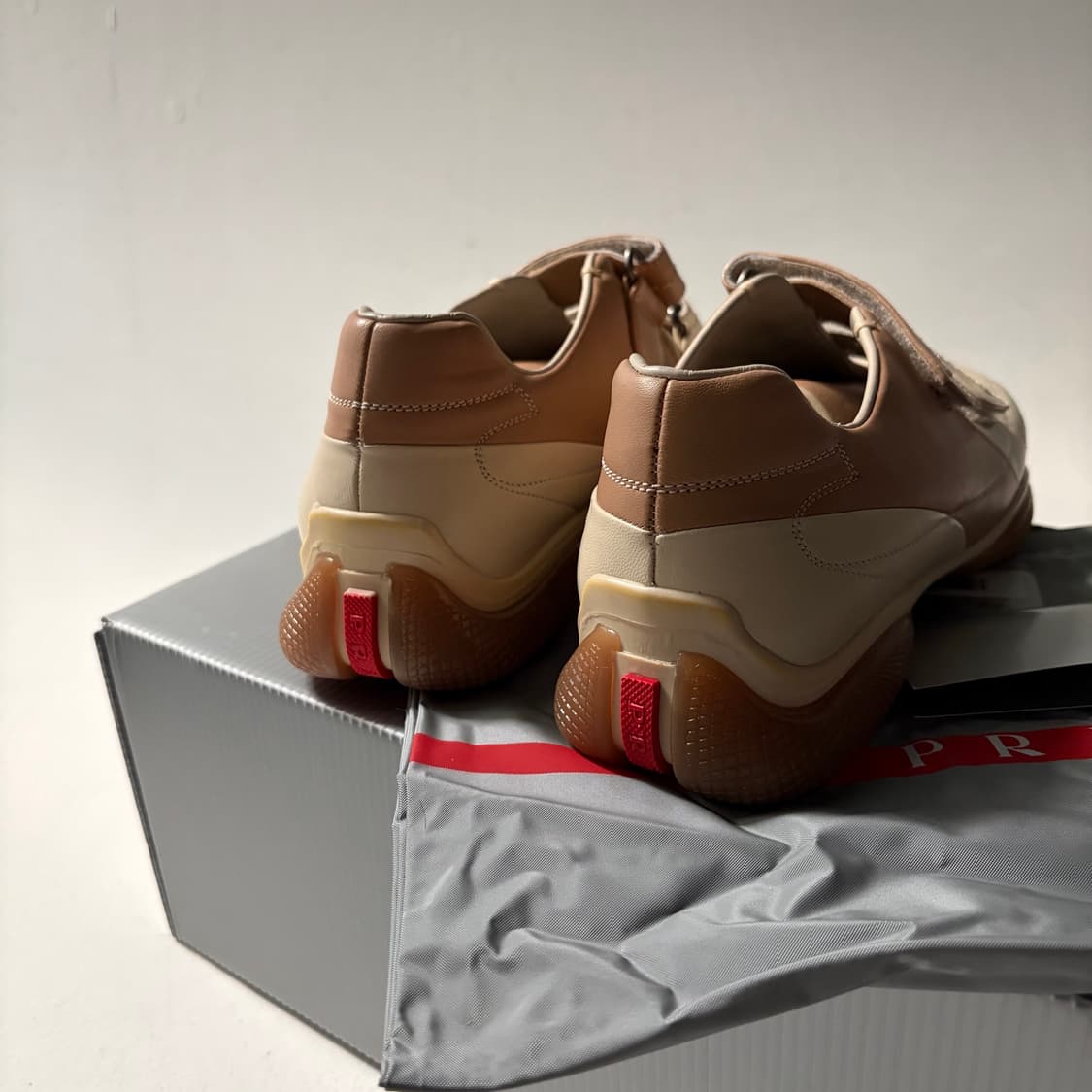 Double Velcro Leather Sneakers 상품이미지5