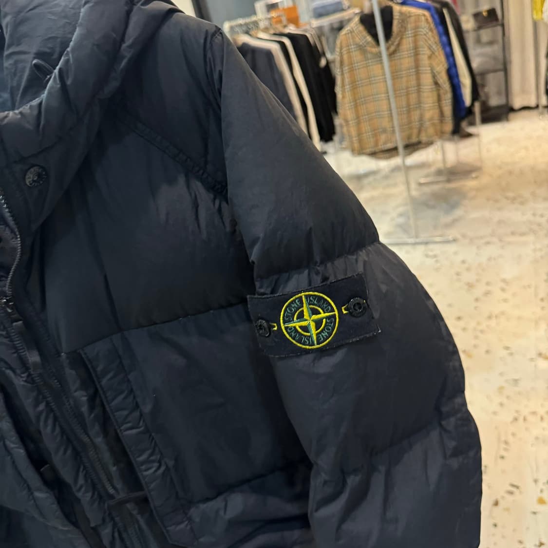 [ XXL ] 23FW 스톤아일랜드 가먼트다잉 크링클랩스 패딩 블랙 상품이미지4