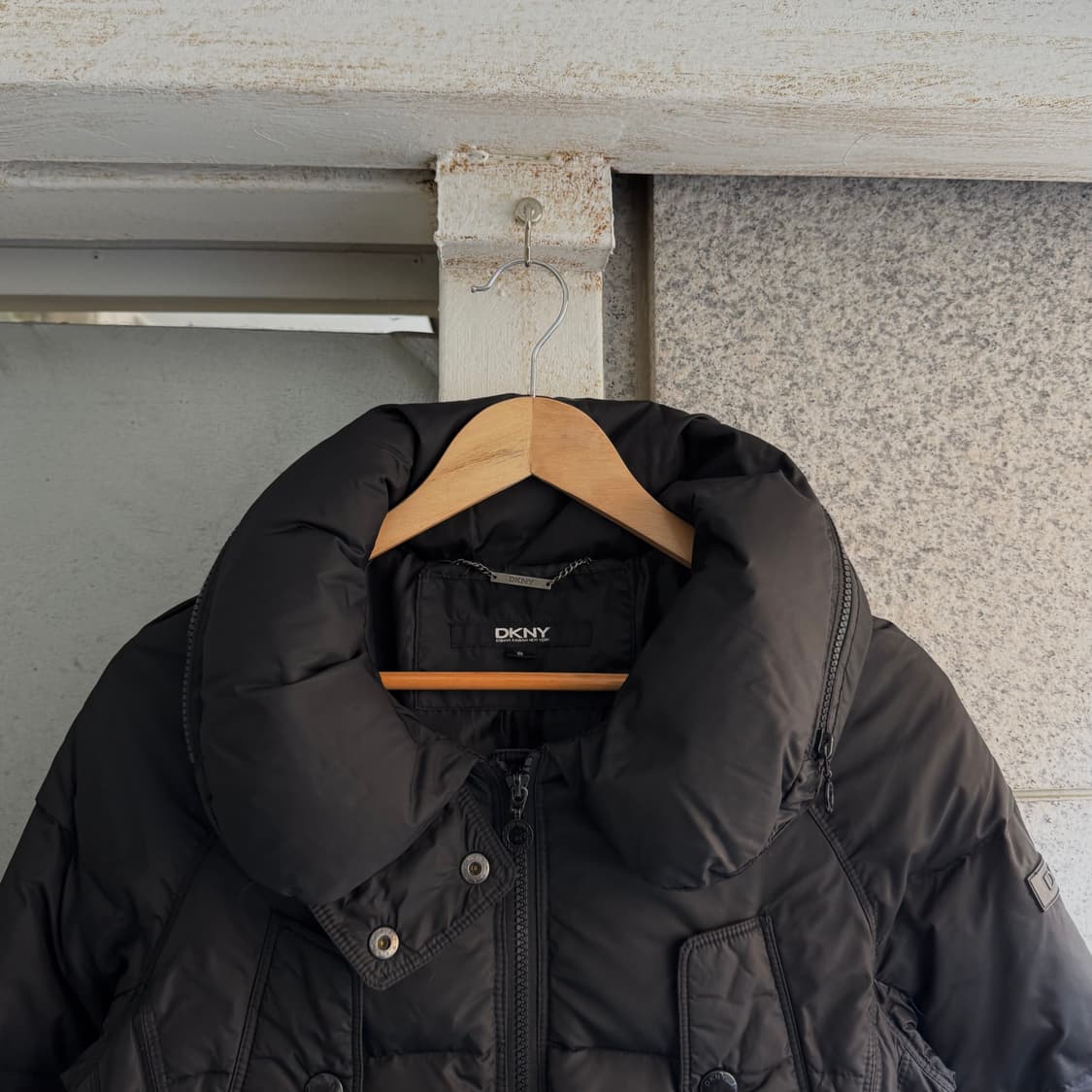 DKNY 빅카라 로고 다운 자켓 상품이미지3