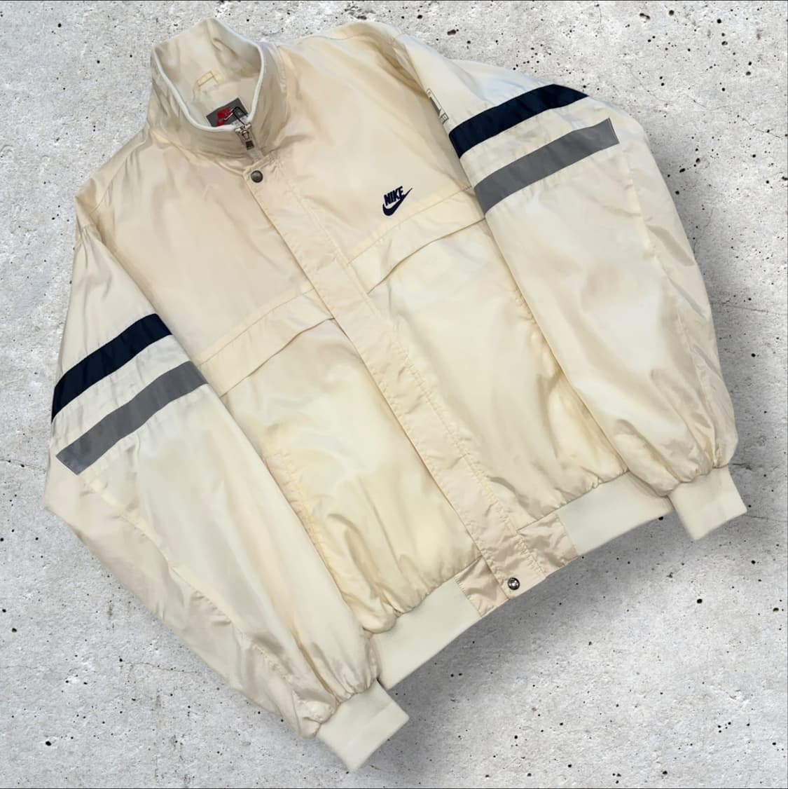 [L] 88s 나이키 빈티지 나일론 아이보리 바람막이 점퍼 D54 상품이미지1