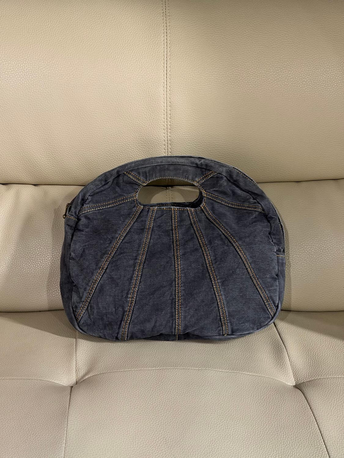 stitch detail denim panel hand bag 상품이미지1
