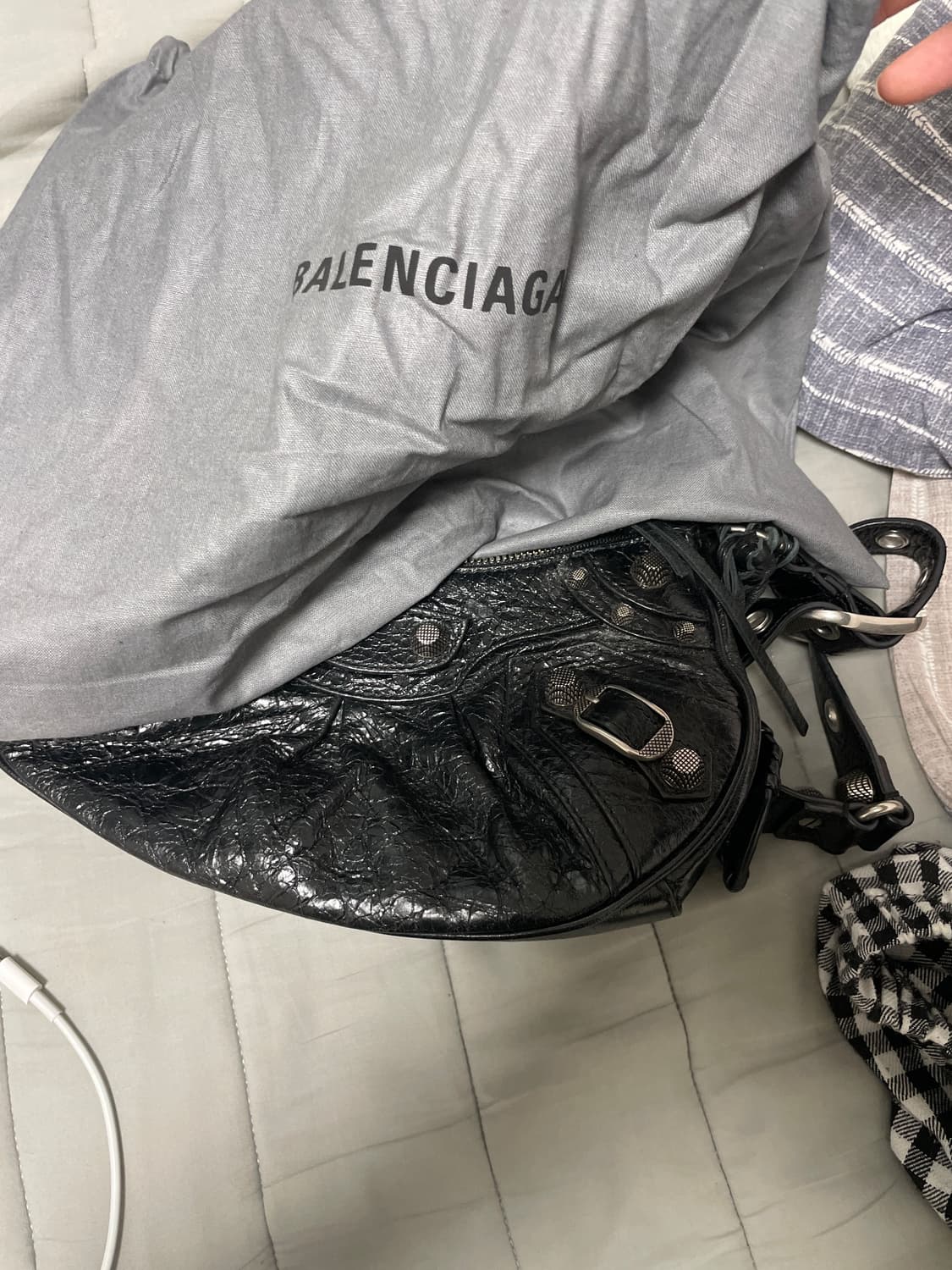 발렌시아가 램스킨 르카골 블랙xs 카드지갑 o 상품이미지9