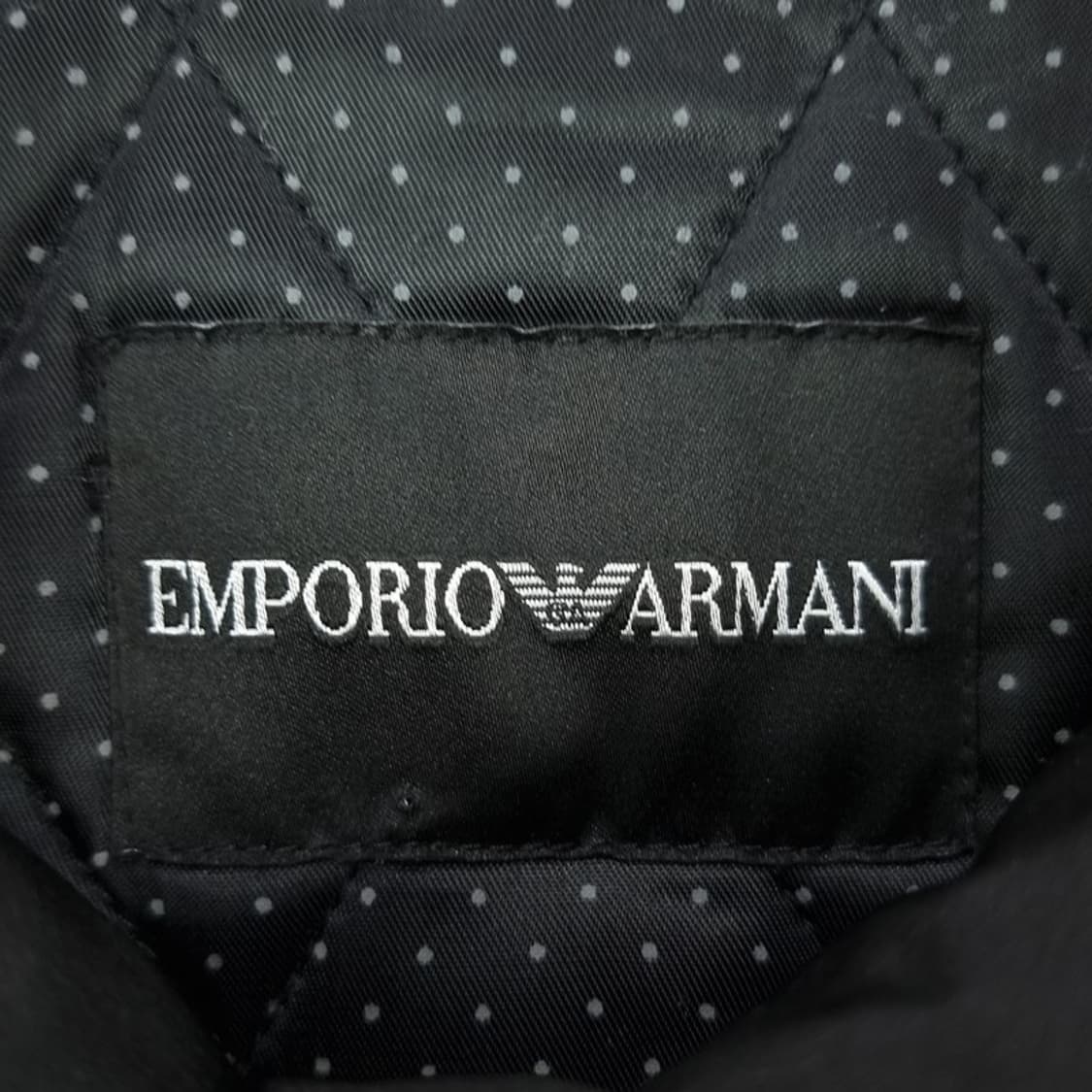 [엠포리오 아르마니] 경량 패딩 자켓 블랙 P01310 상품이미지6