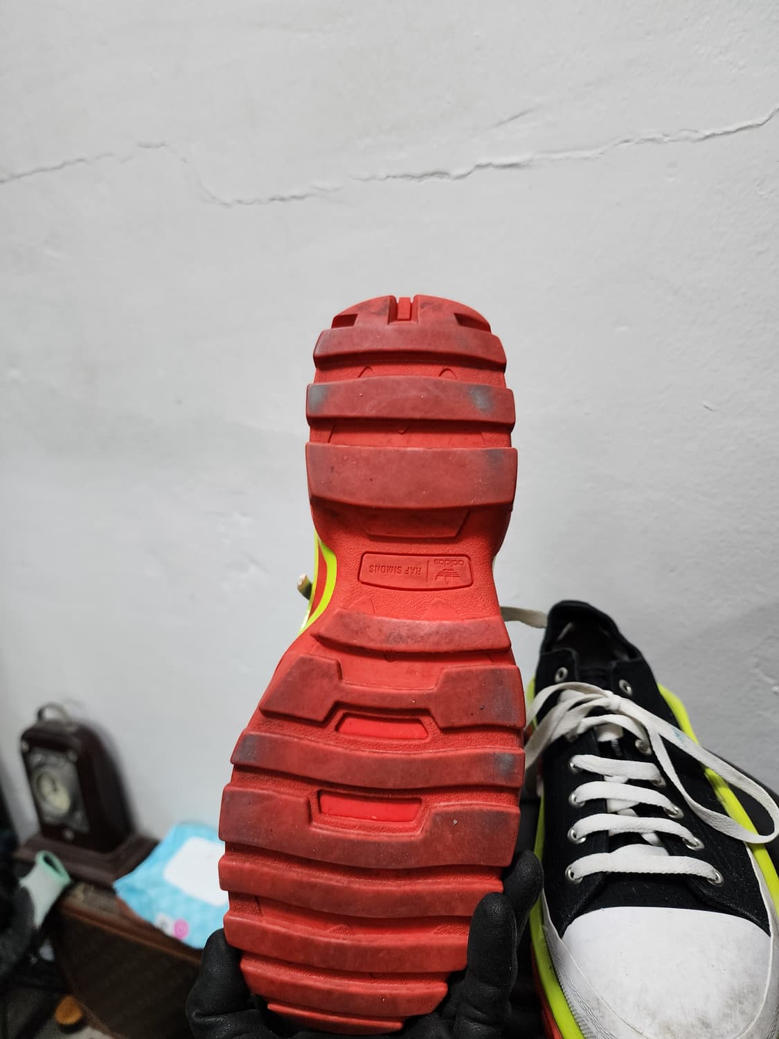 아디다스 x 라프시몬스 디트로이트 오즈위고 스니커즈 상품이미지5