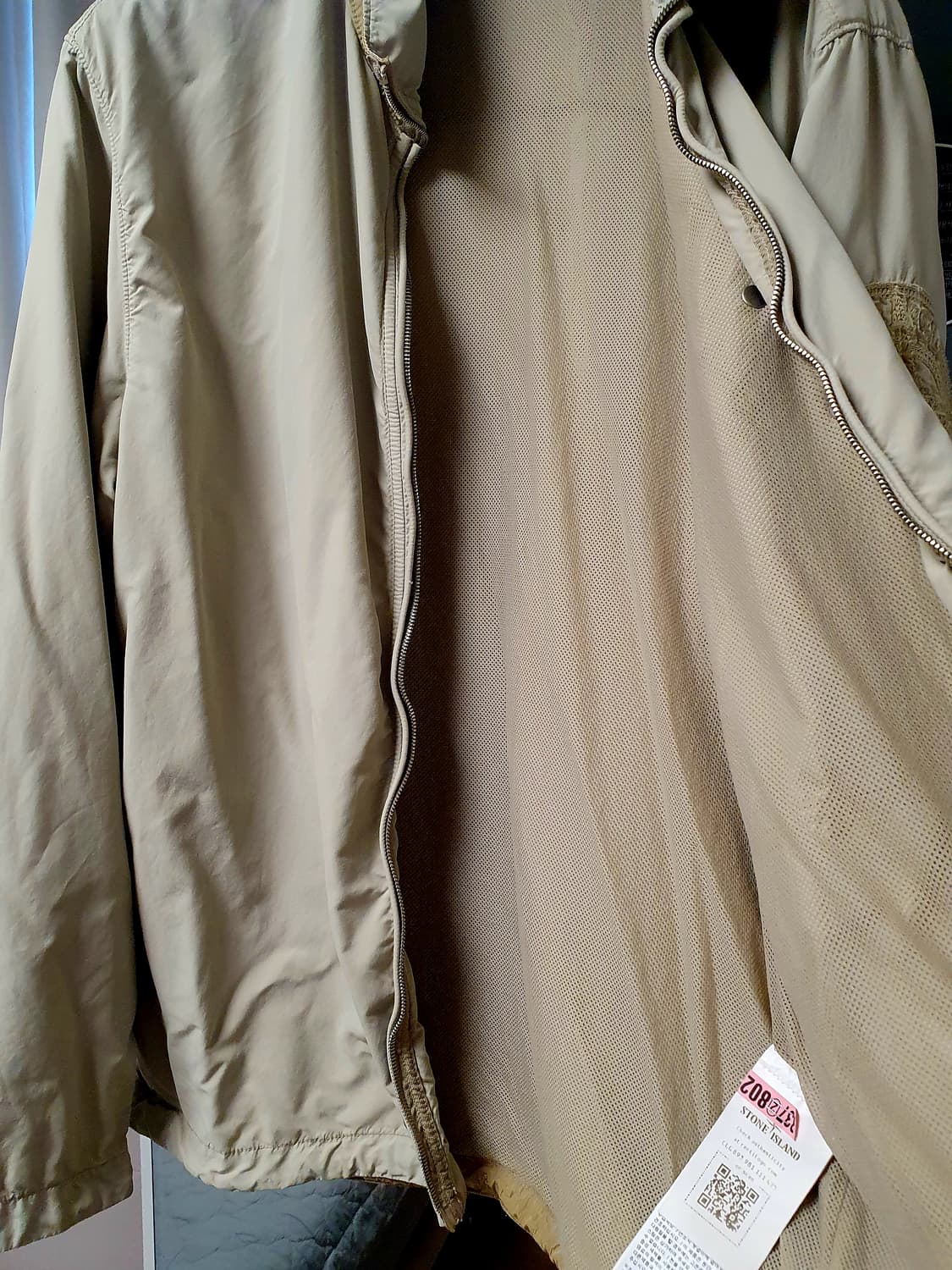 매장판)스톤아일랜드 24FW 브러쉬드 나일론 오버셔츠 XL 상품이미지3