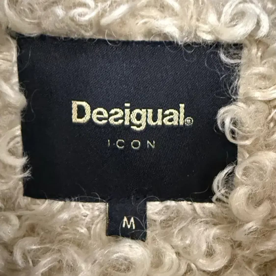 Desigual 18FW 아이콘 스패로우 자켓 상품이미지3