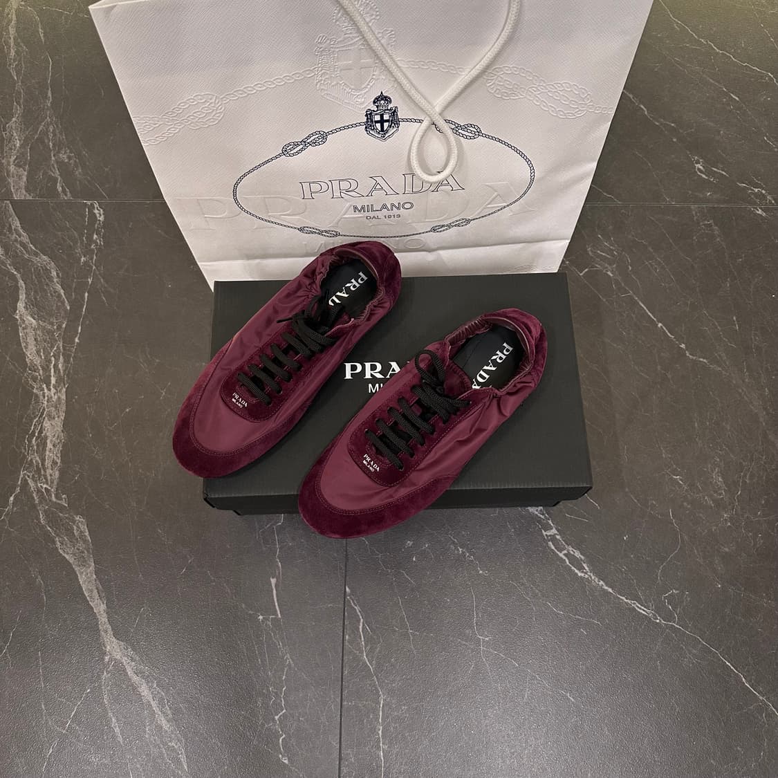 PRADA 컬랩스 스니커즈 상품이미지2