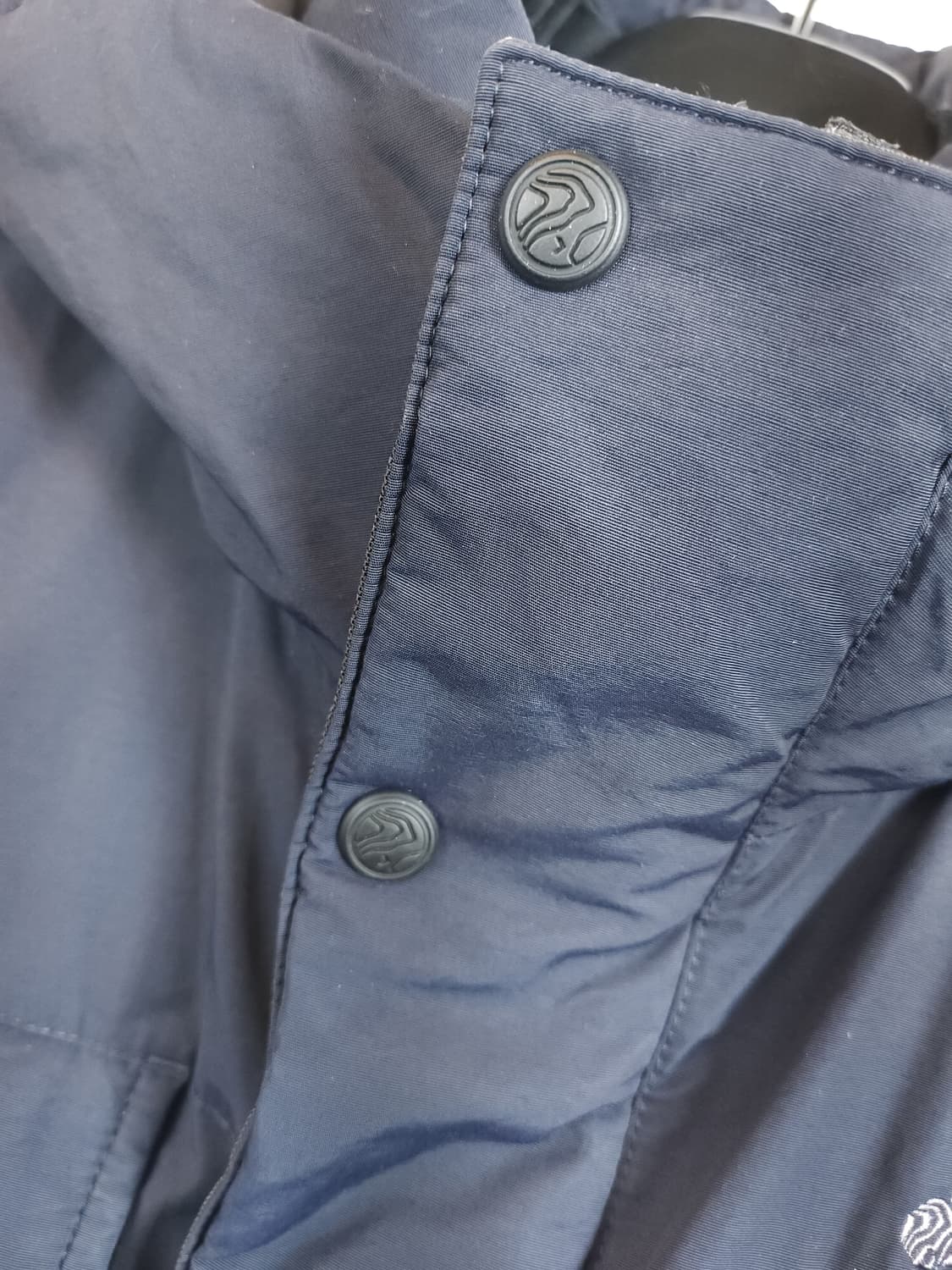 디스커버리 포켓 프리미엄다운패딩 네이비 100 L 상품이미지4