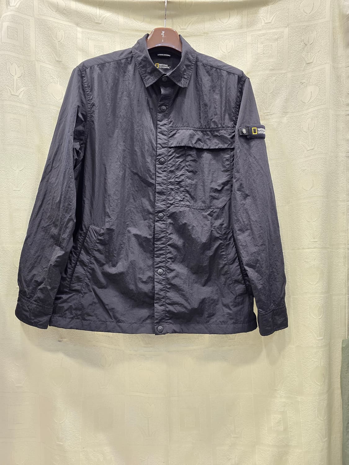 내셔널지오그래픽 블랙 셔츠형 바람막이 자켓 2XL(110) 상품이미지1