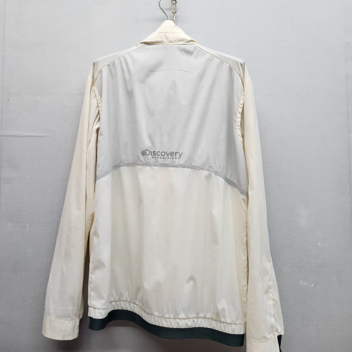 디스커버리 로고 경량 바람막이 자켓 95(M~L) 남여공용 상품이미지4