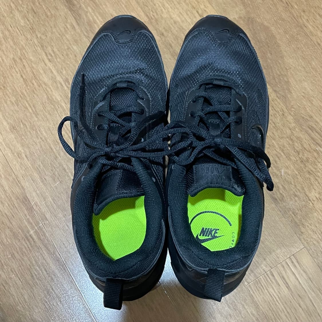 나이키 에어맥스AP 트리플 블랙 운동화 270 상품이미지7