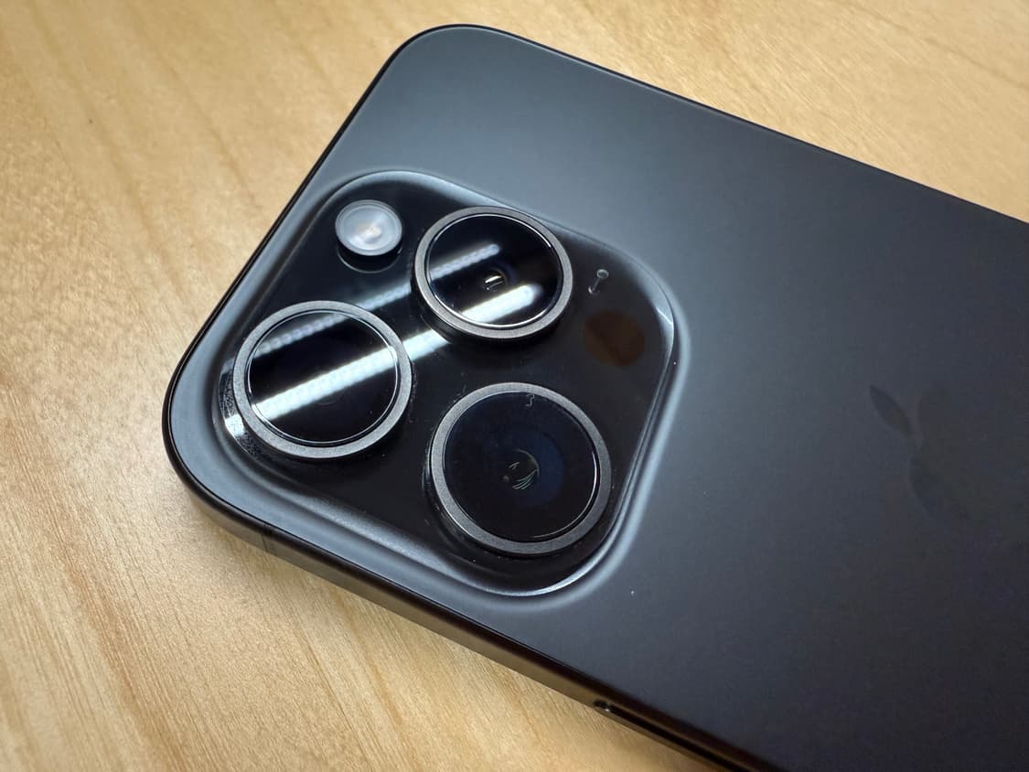 아이폰 15 pro 블랙 티타늄 256GB 상품이미지5