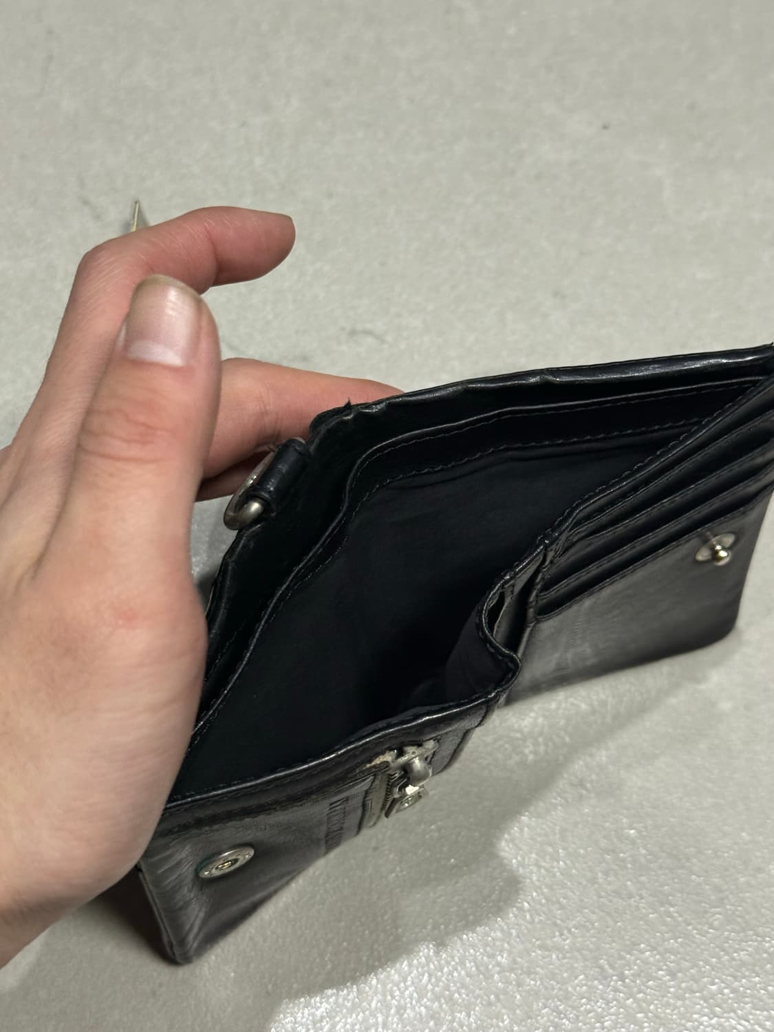 히스테릭 글래머 아카이브 스터드 폭탄 뱃지 가죽 지갑 상품이미지7