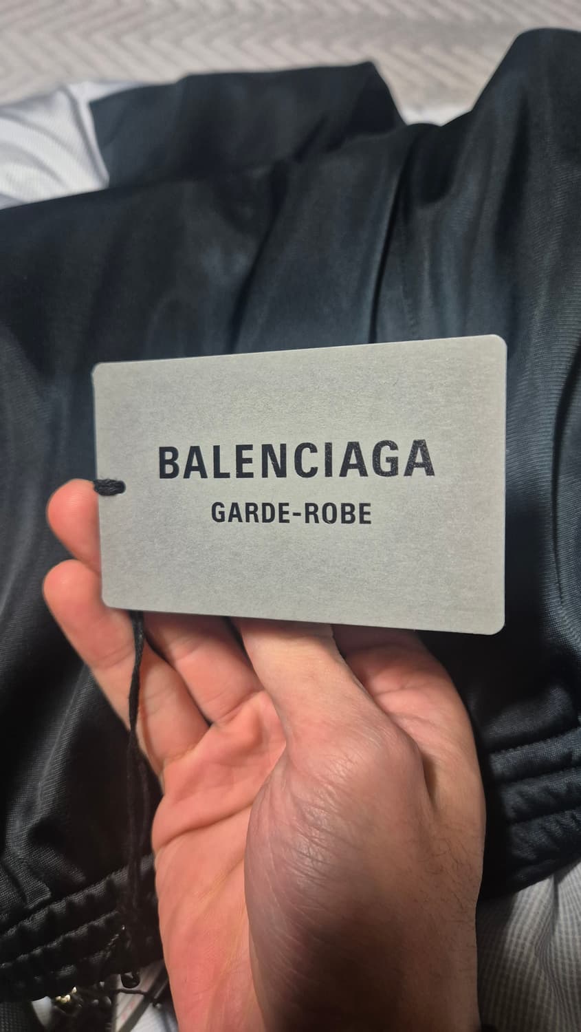 [46]발렌시아가 가드로브 트랙팬츠 상품이미지4