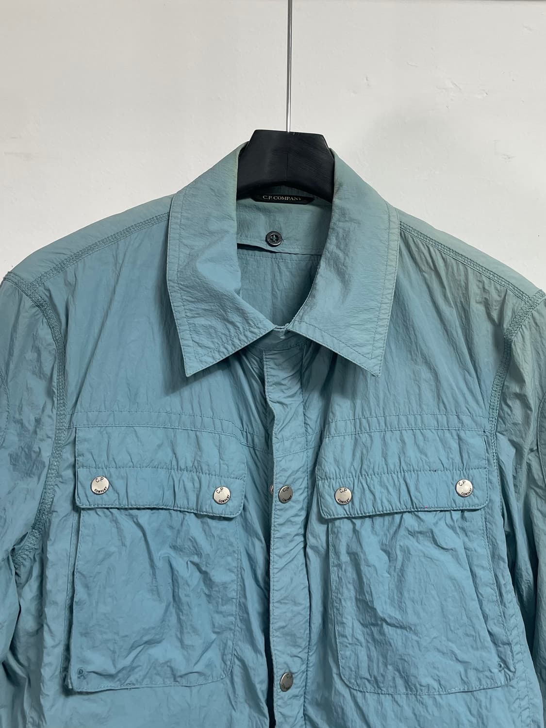 CP컴퍼니 스카이블루 나일론 집업 자켓  (on.607) 상품이미지2