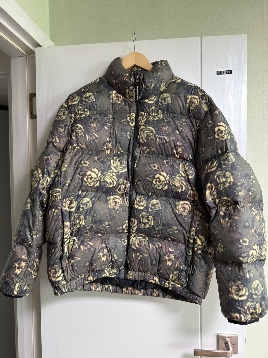 디스이스네버댓 패딩 L 상품이미지1