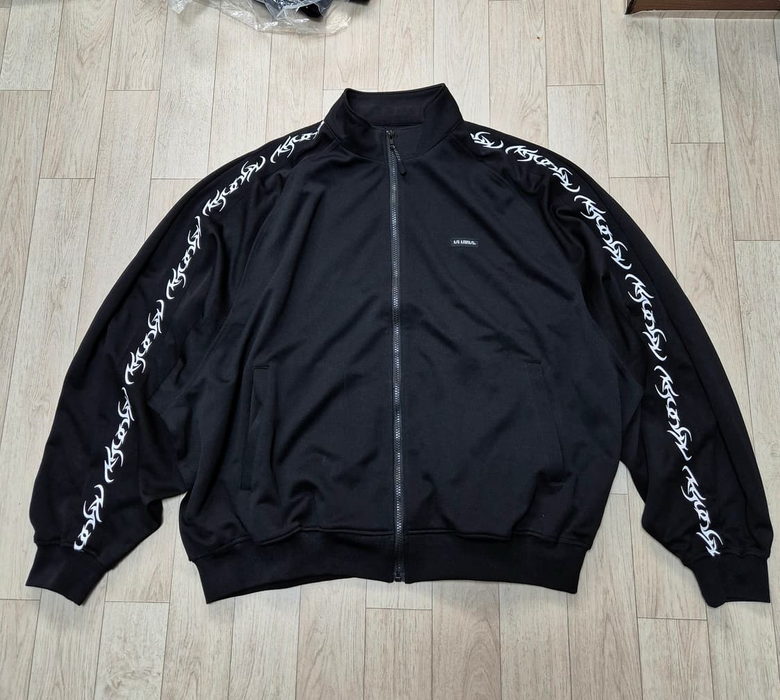 아조바이아조 랭글런 트랙 자켓/원턱 트랙 팬츠 셋업 XL(소코년 착용) 상품이미지1