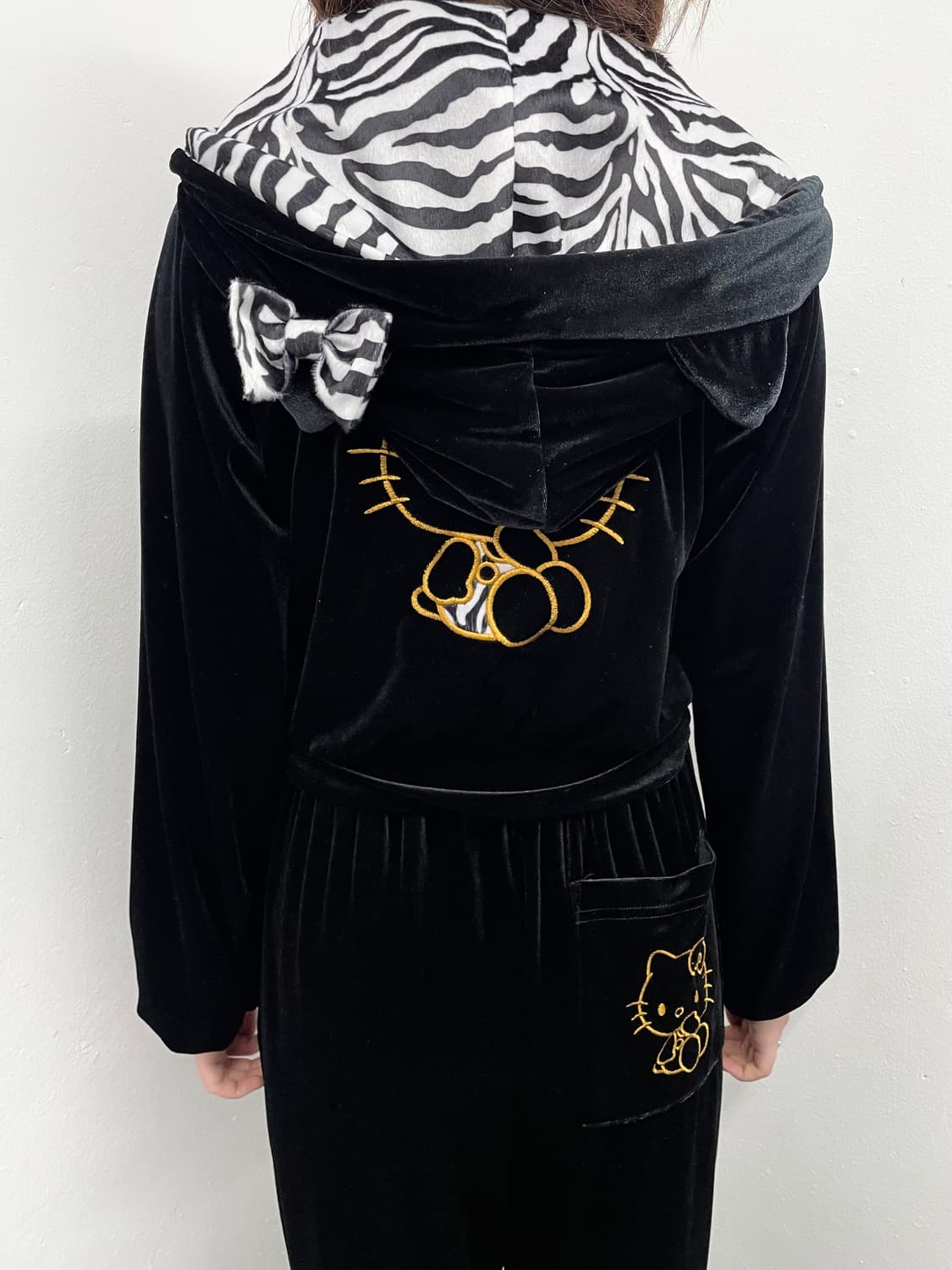 헬로키티x에고이스트 콜라보 갸루 벨로아 셋업 상품이미지6