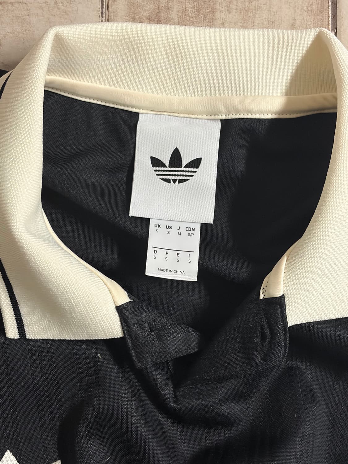 아디다스 오아시스 자카드 S사이즈 판매 상품이미지3