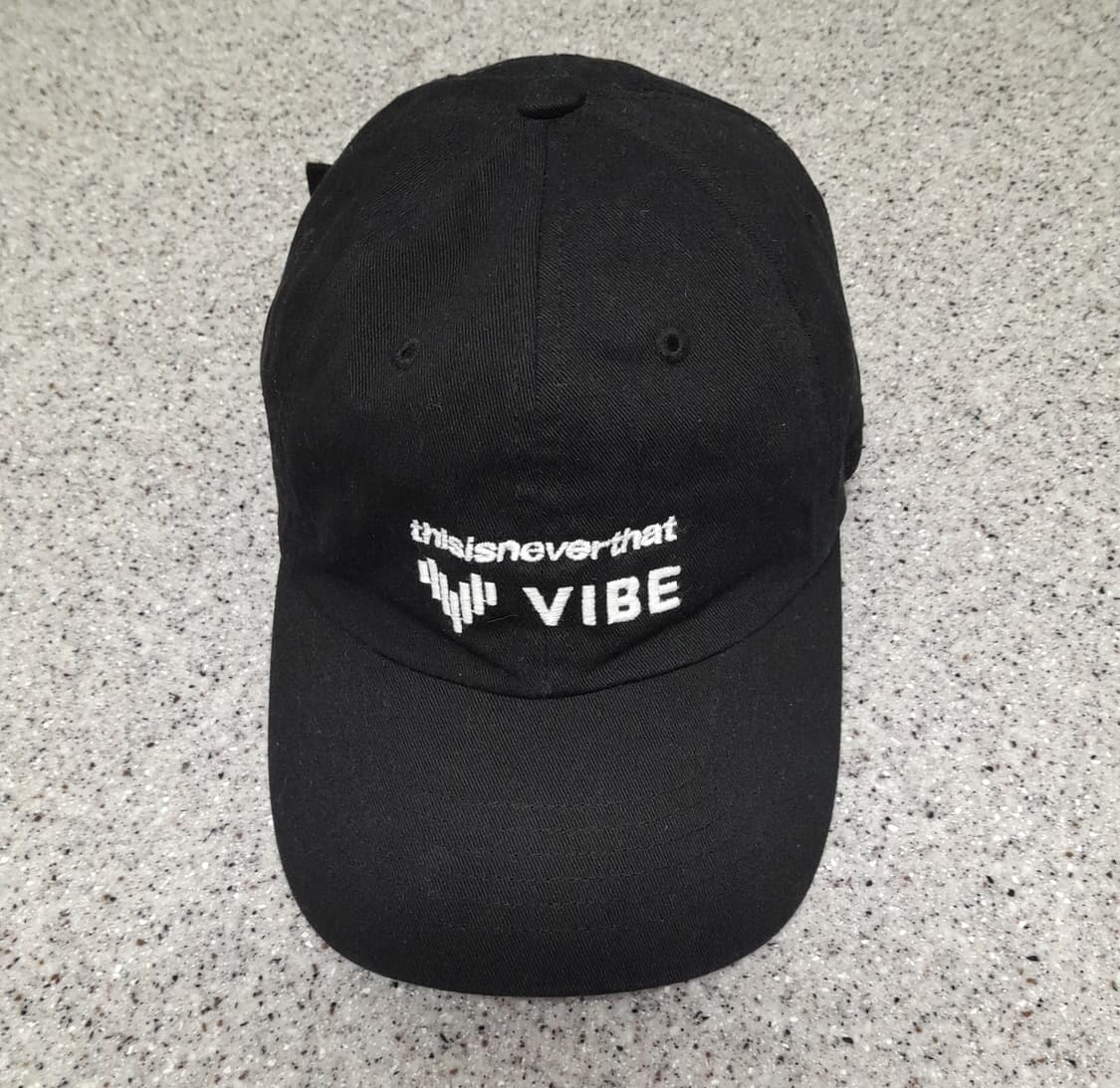 💥디스이즈네버댓 x 바이브 볼캡 (블랙)
 상품이미지2