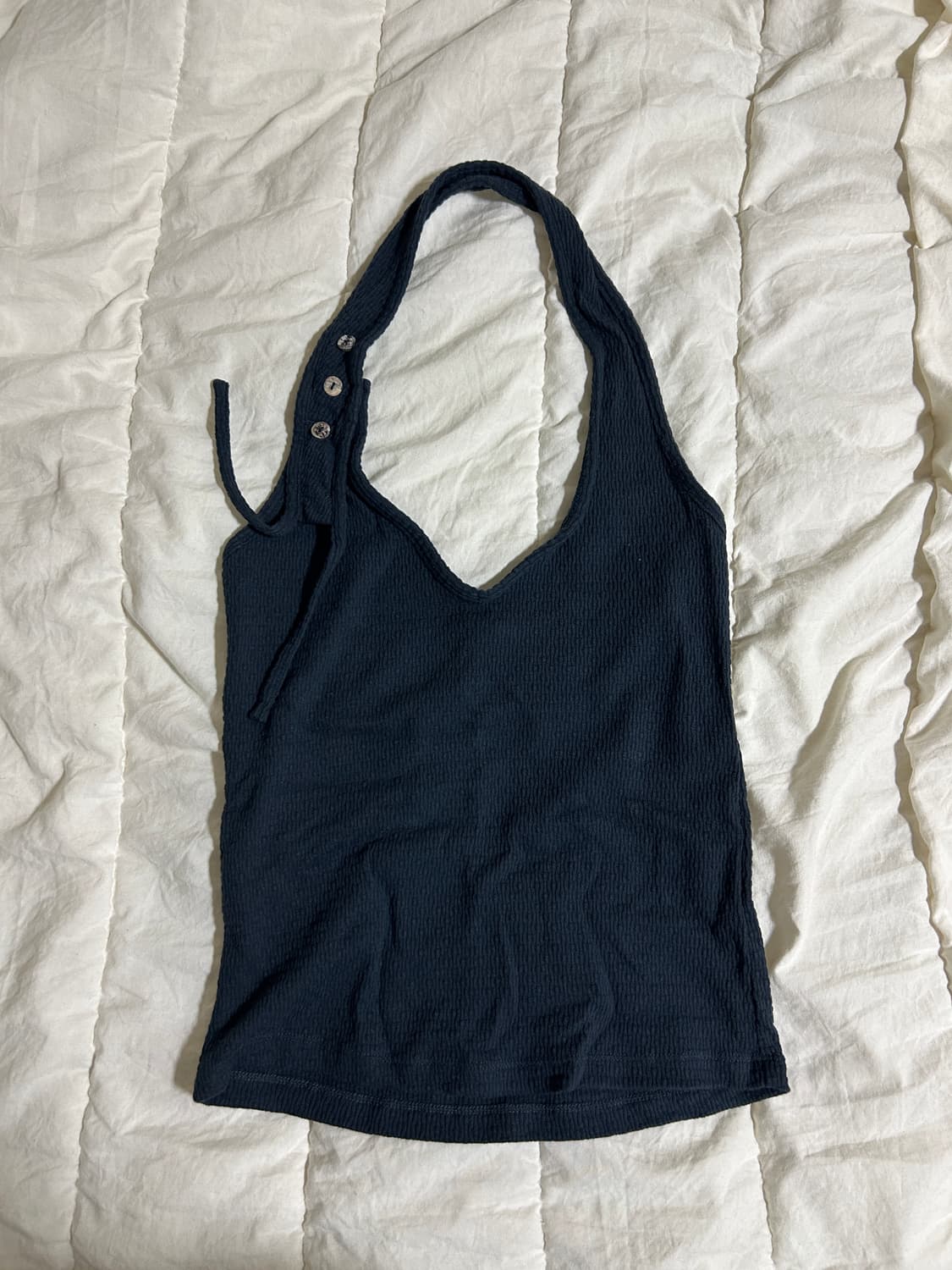 오데스 쉘 버튼 홀터 슬리브리스 - 네이비 상품이미지2