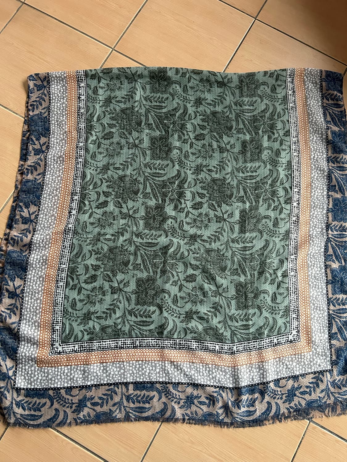 Vintage floral scarf 상품이미지2