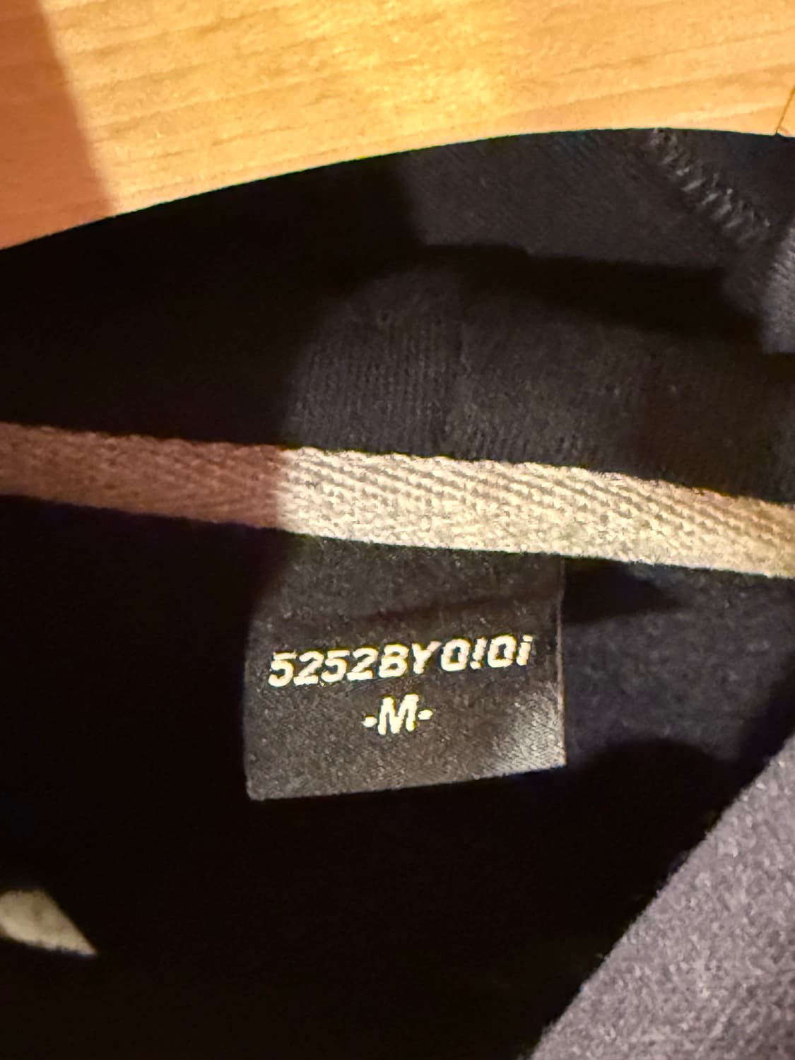 오아이오아이 네이비 후드티 상품이미지2