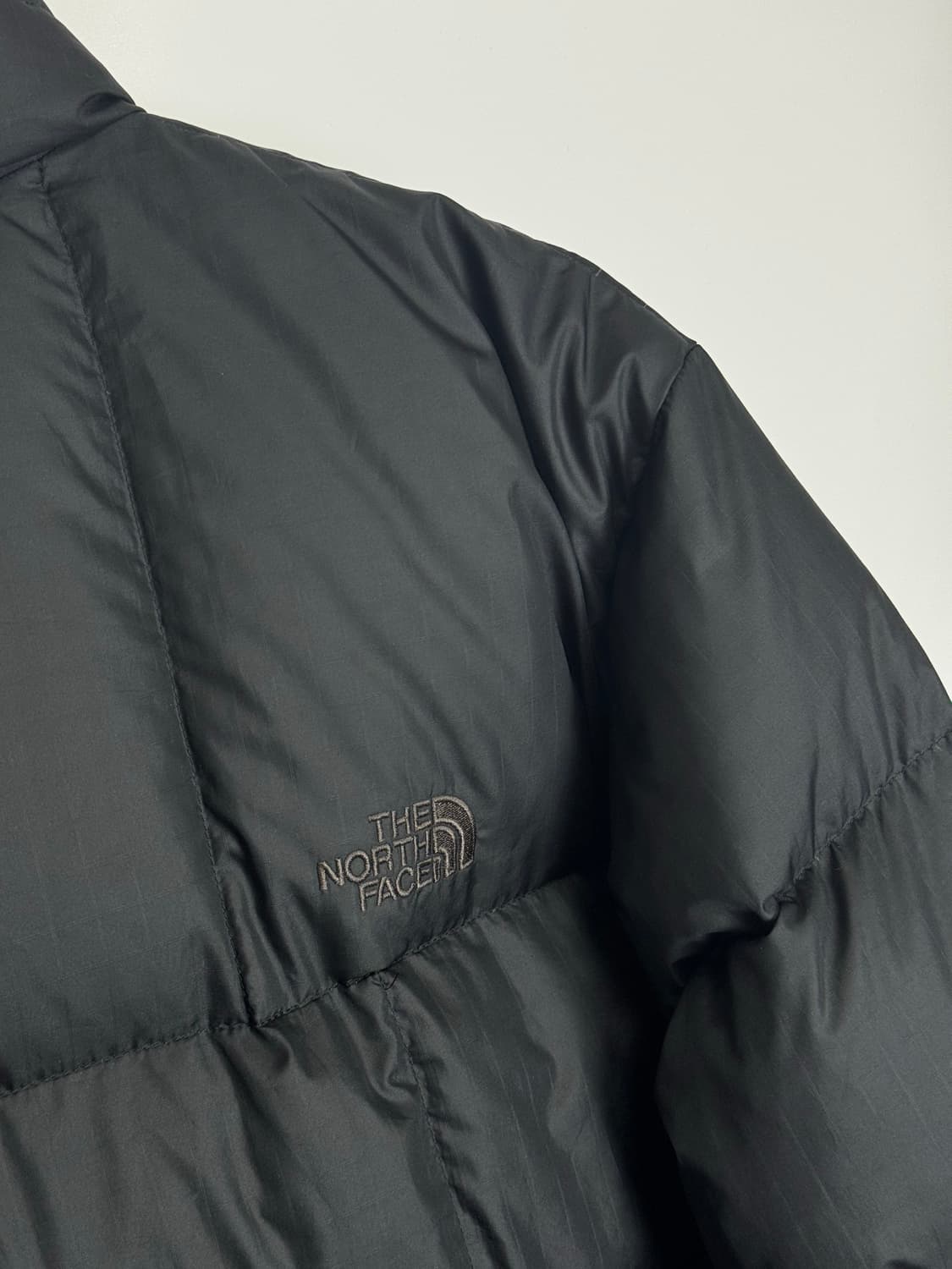 노스페이스 재팬 로체 경량 라이트 다운 패딩 자켓 파카 블랙 XL 상품이미지4