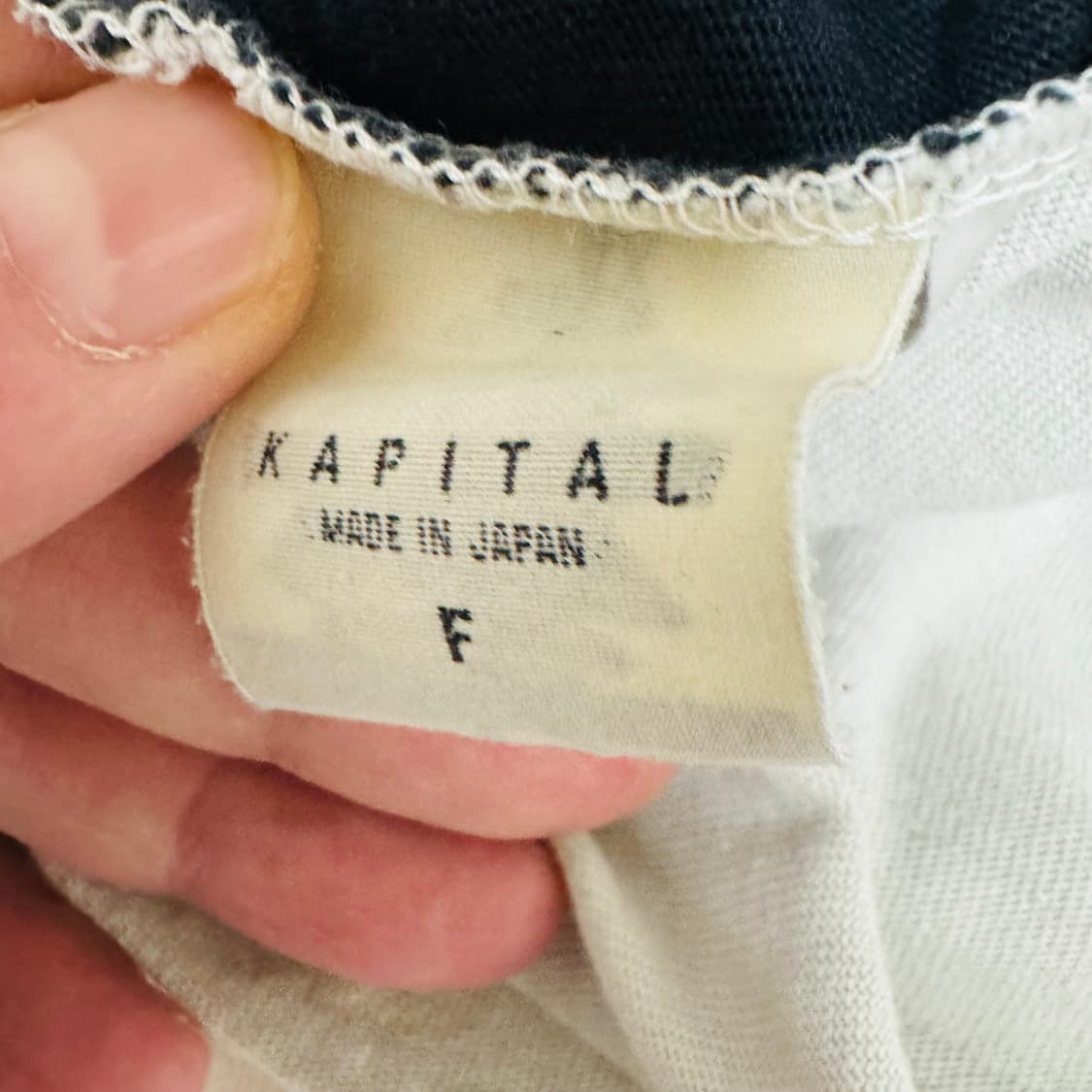 캐피탈 투톤 빅 포켓 티셔츠 키나리 블랙 Free 상품이미지4