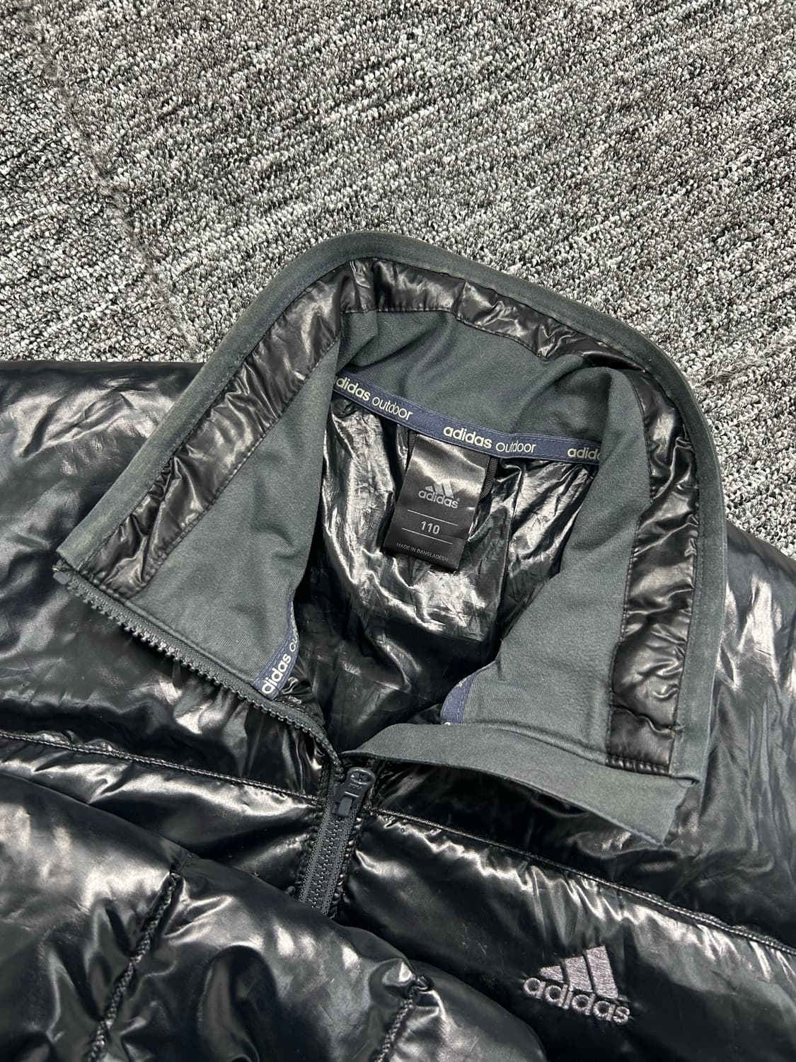 아디다스 블랙 유광 경량패딩 2XL 상품이미지5