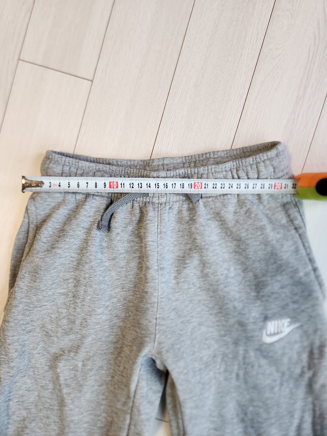 나이키 나이키 NSW 기모 팬츠 사이즈L (805494-063)

 상품이미지3