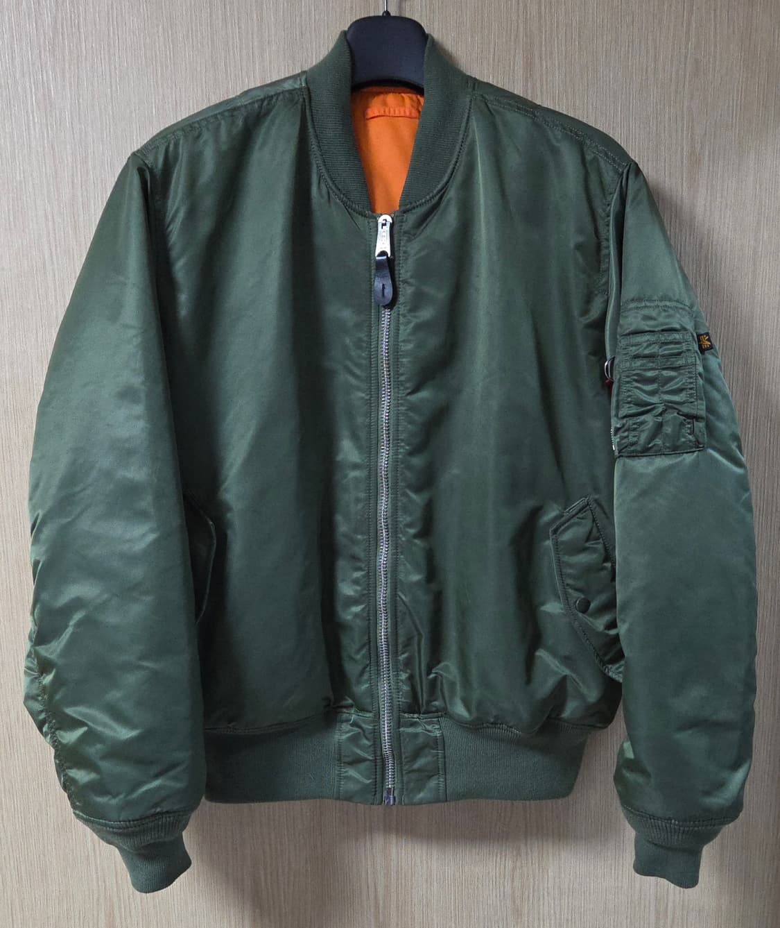 (착샷) 알파인더스트리 ma-1 세이지 상품이미지1