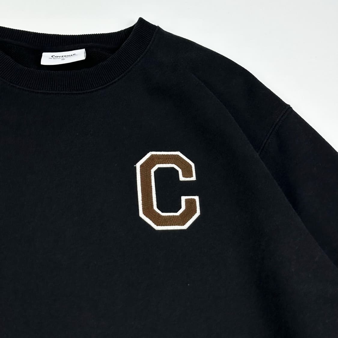 커버낫 C로고 블랙 크루넥 맨투맨 (실측 L) 상품이미지3