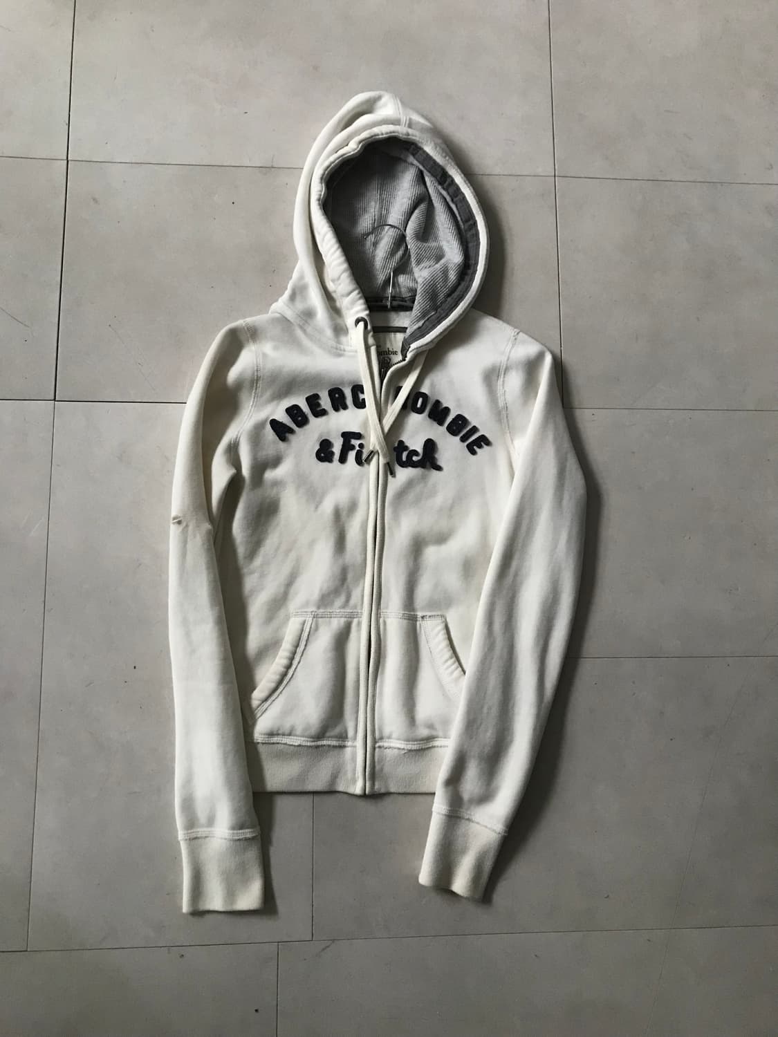 아베크롬비 아이보리 슬림핏 후드집업 상품이미지8