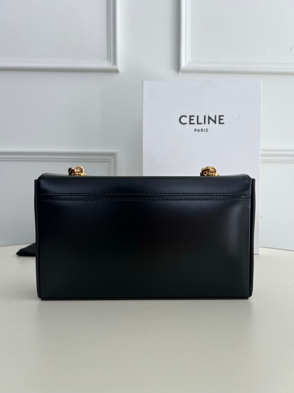 셀린느 트리옹프 체인 박스백 상품이미지4