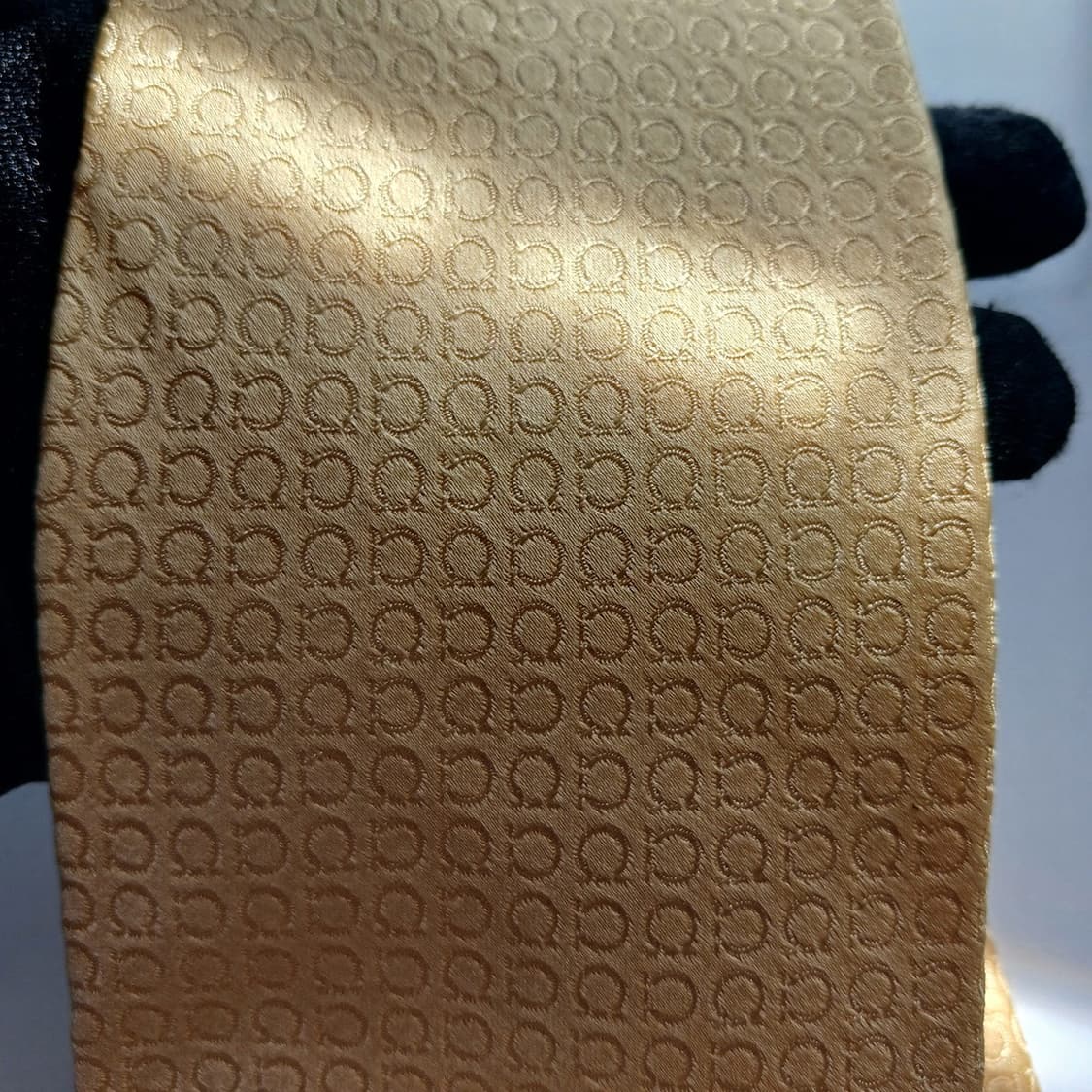 살바토레 페라가모 실크 간치니 자수 넥타이 9.4cm A등급 A18331 상품이미지5