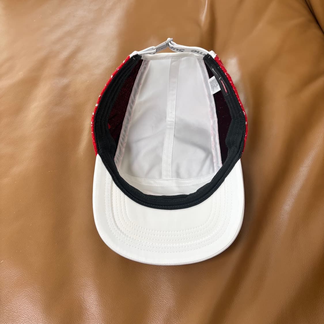 슈프림 나이키 스우시 캠프캡 러닝캡 모자 화이트 레드 상품이미지6