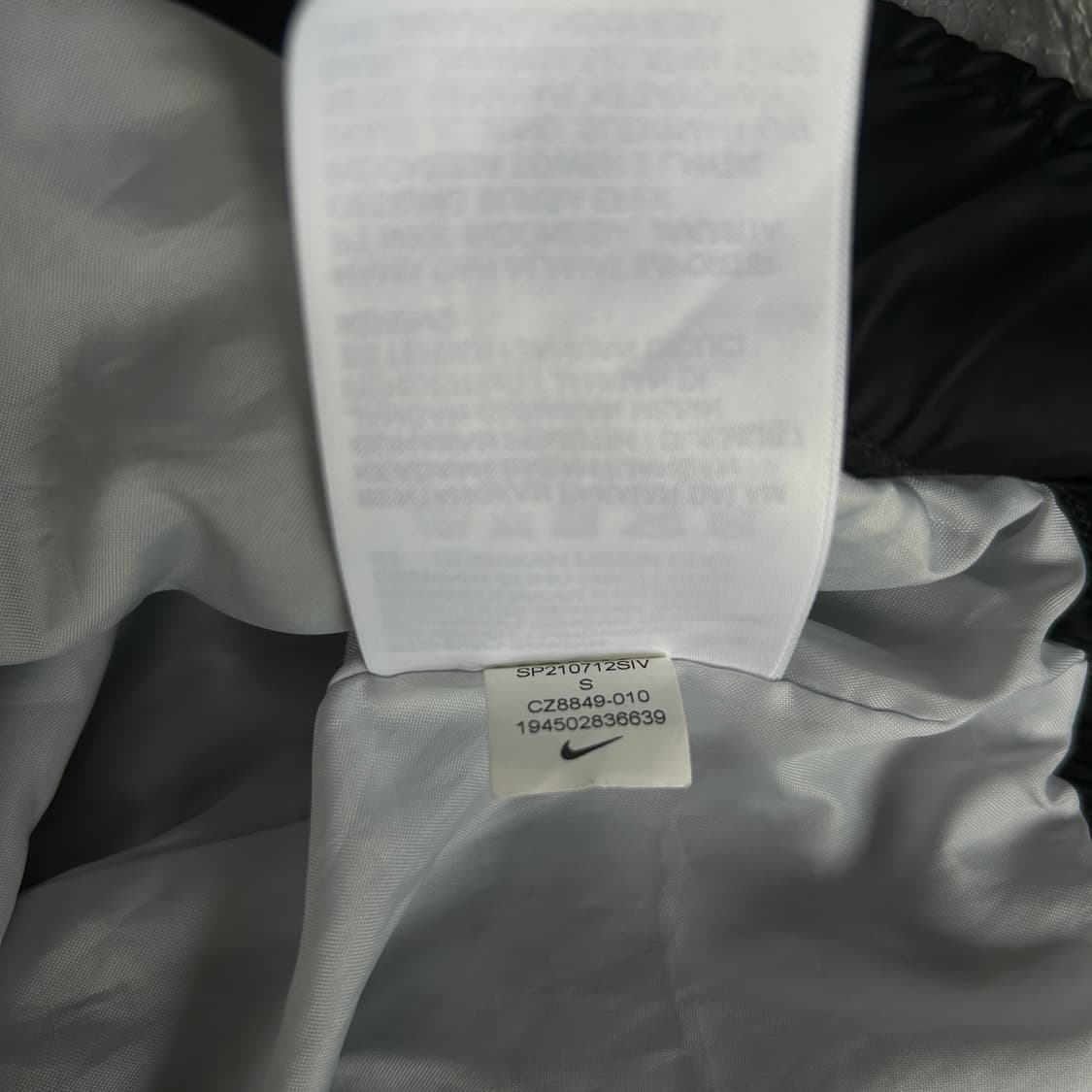 나이키 올드스쿨 바람막이 자켓 90 상품이미지4