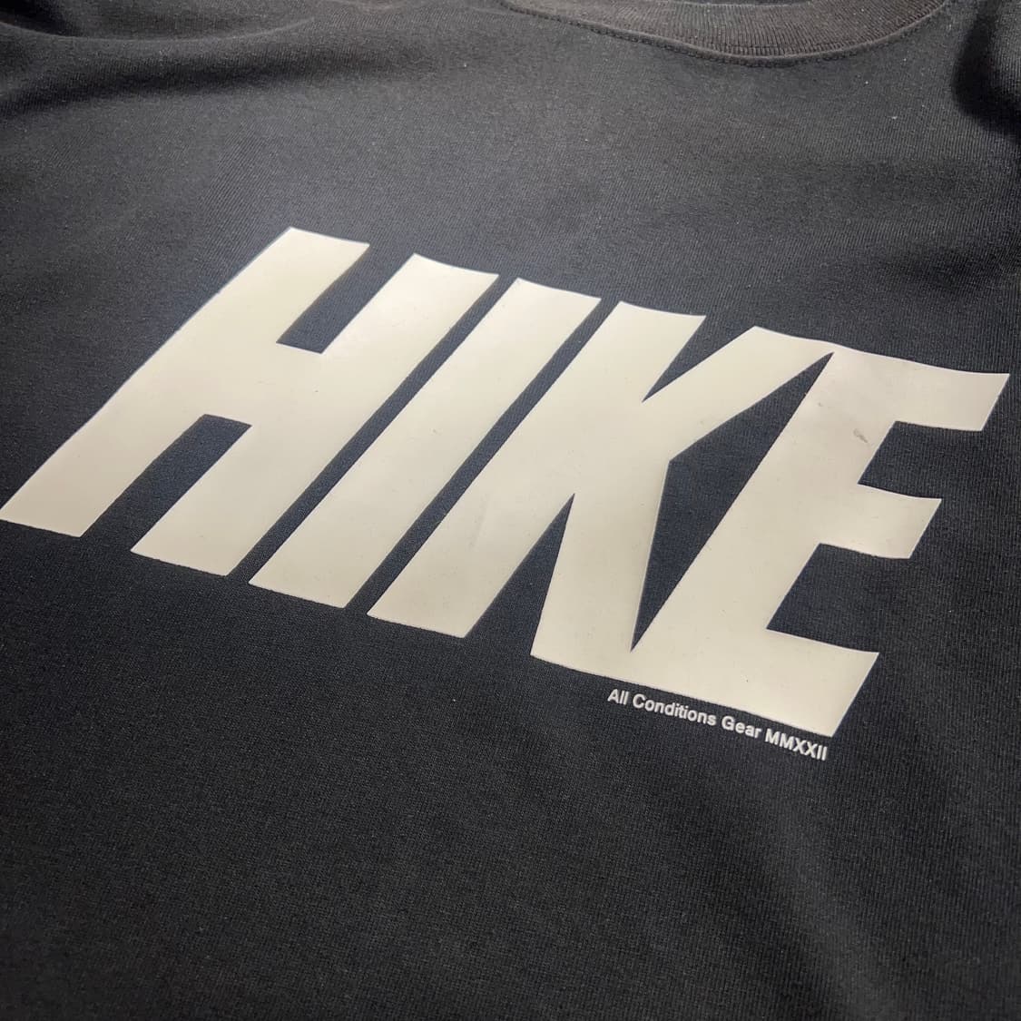 나이키 ACG 블랙 화이트 HIKE 하이크 빅프린팅 스펠아웃 반팔 티셔츠 상품이미지3