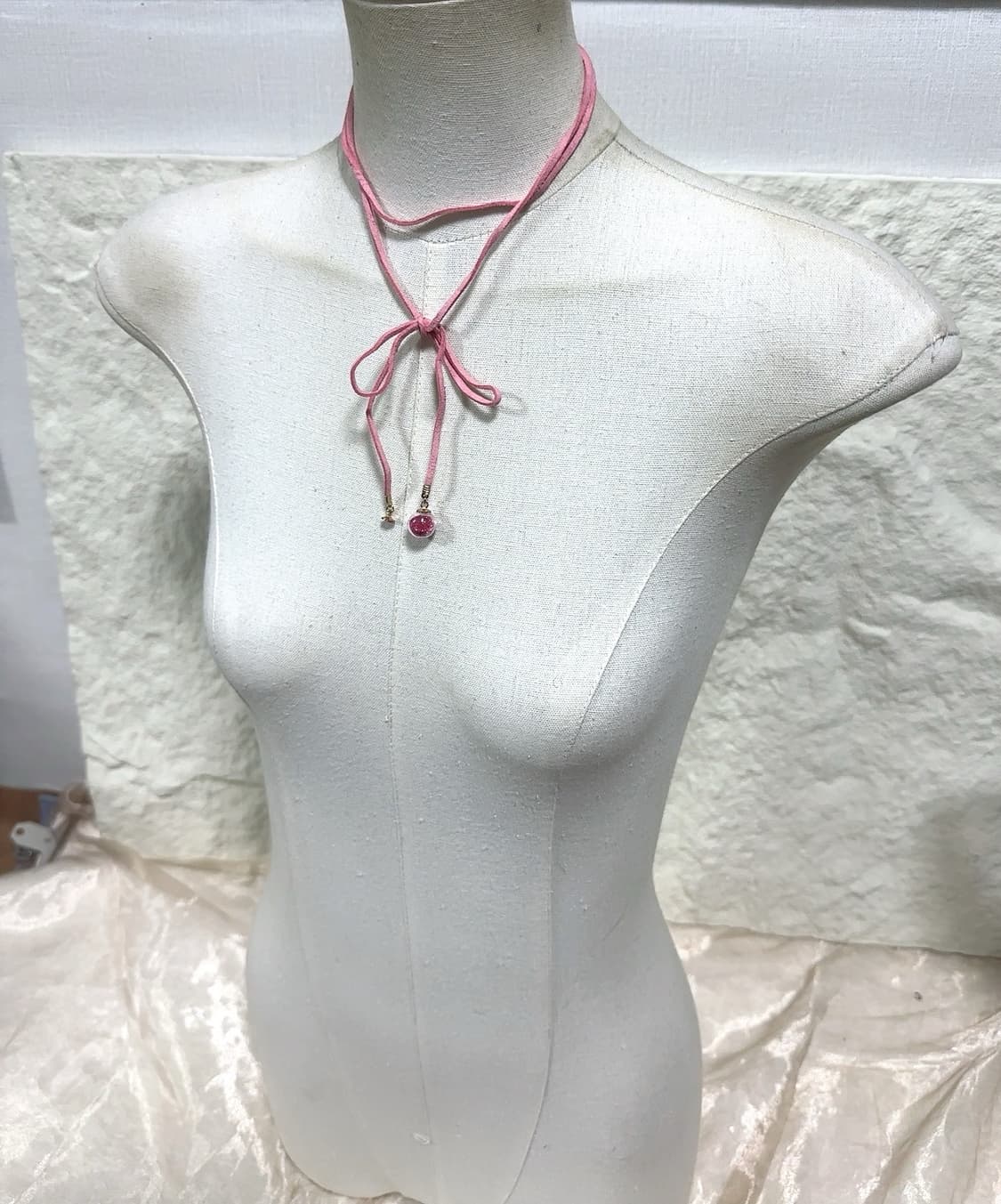 빈티지  핑크  스웨이드 레이어드  초커 목걸이 상품이미지1