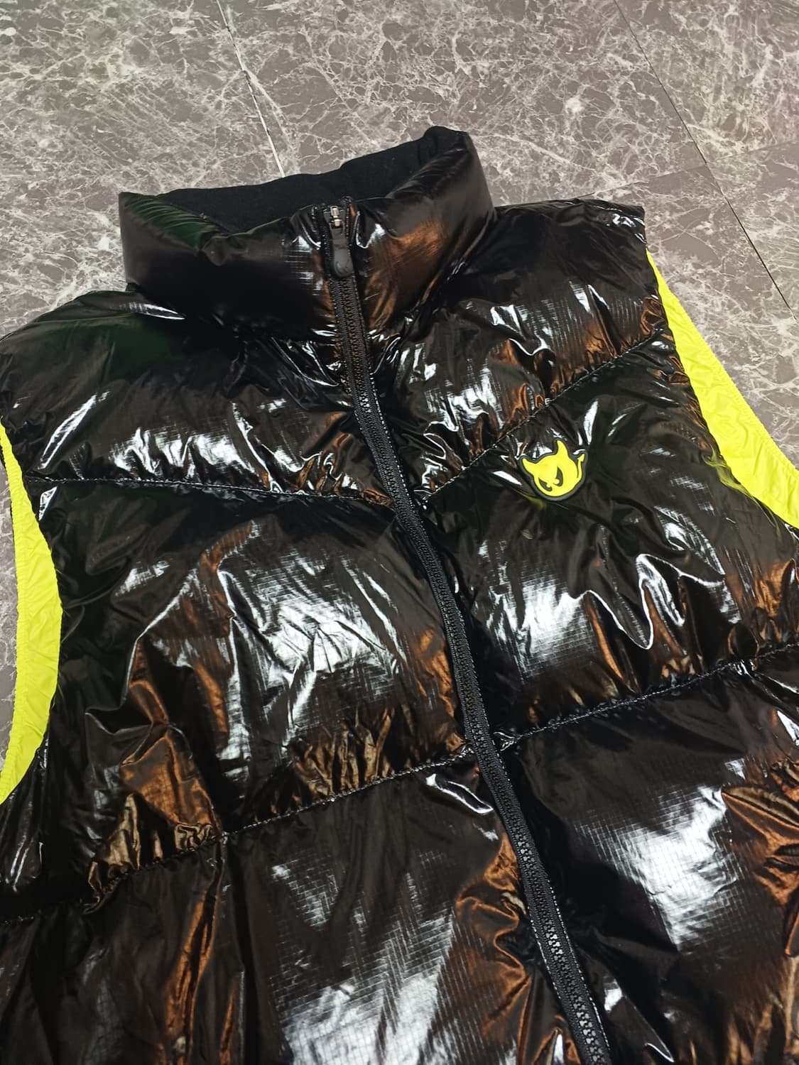 왁(WAAC) 하이글로시 다운 베스트(정가245,000) 상품이미지3