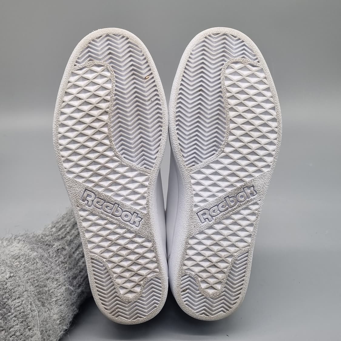 리복 로얄 컴플리트 여성스니커즈240  상품이미지3