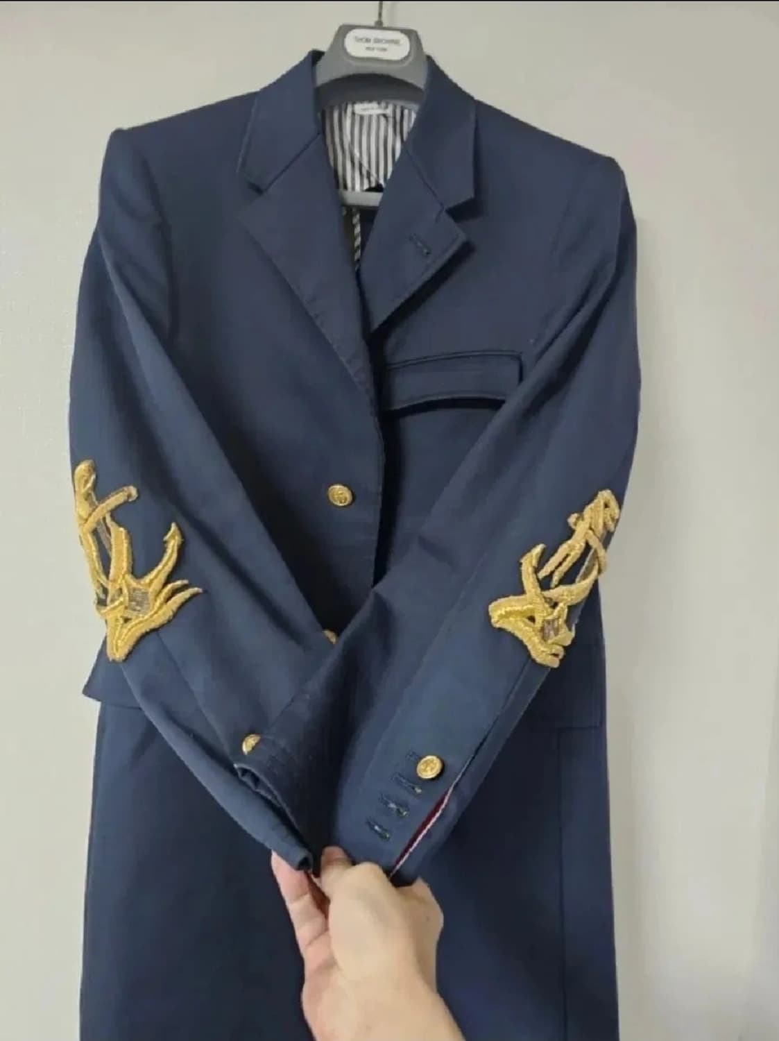 톰브라운 앵커자수 금장코트(1/간지끝판왕/매장정품) 상품이미지2